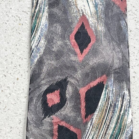 Halston III Necktie  Abstract Pattern  3 7/8" Wide Vintage Silk Y2K Geometric - Picture 5 of 7